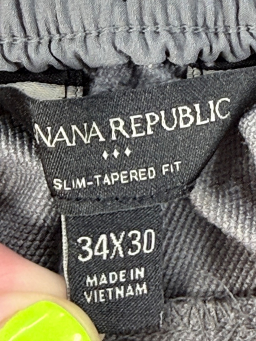 Banana Republic Performance Tapered Tech Pants 34x30 - Picture 2 of 5
